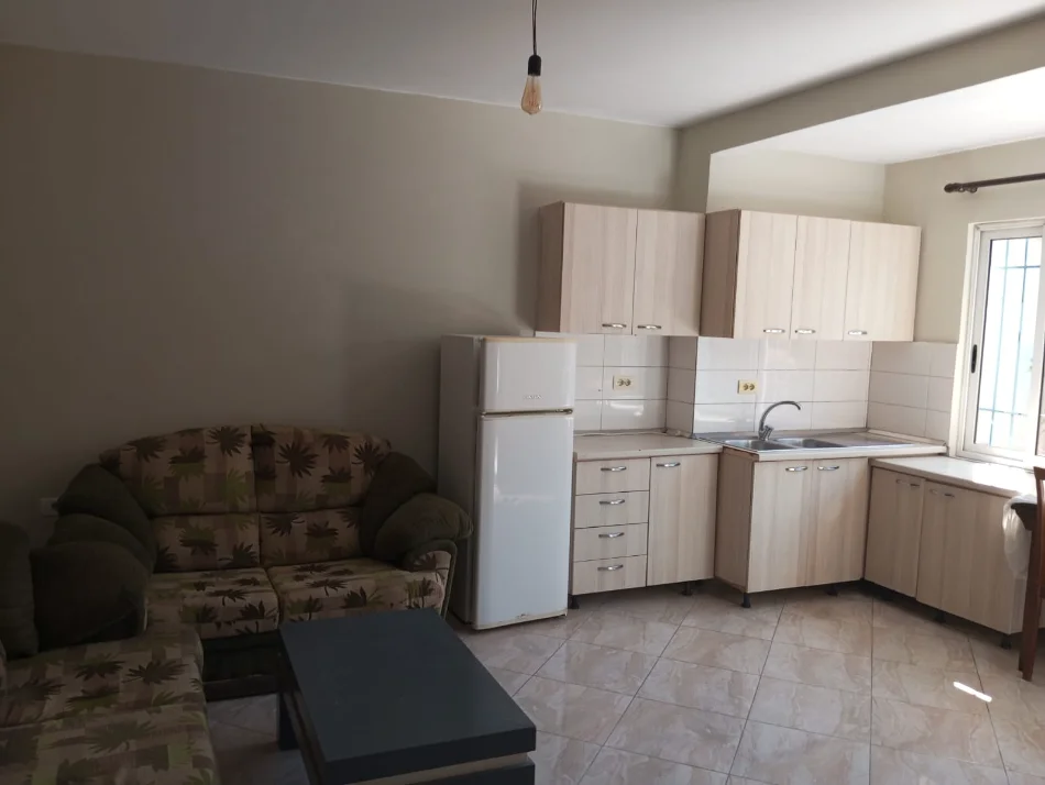 Qera | Shtëpi private 1 + 1 | Allias | 300 €/muaj