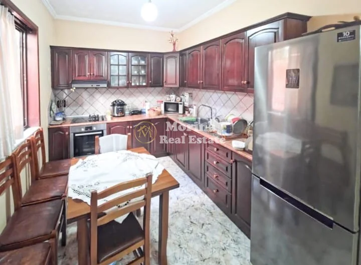 Shitje | Vilë 6 + 1 | Don Bosko | 500000 €
