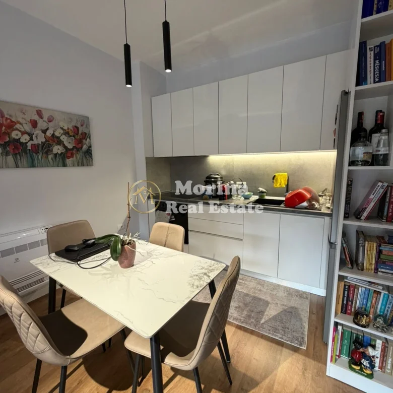 Qera | Apartament 2 + 1 | Rruga 5 Maji | 700 €/muaj 2