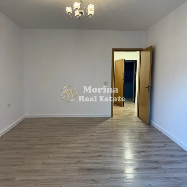 Qera | Ambjent Biznesi | Bulevardi Gjergj Fishta | 800 €/muaj 3