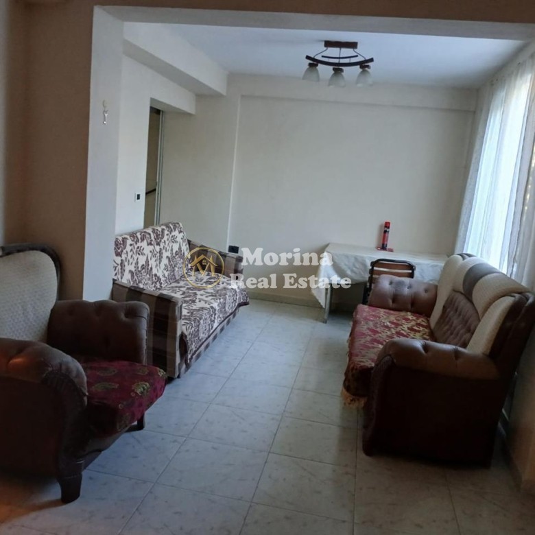 Qera | Shtëpi private 1 + 1 | Yzberisht | 200 €/muaj 2