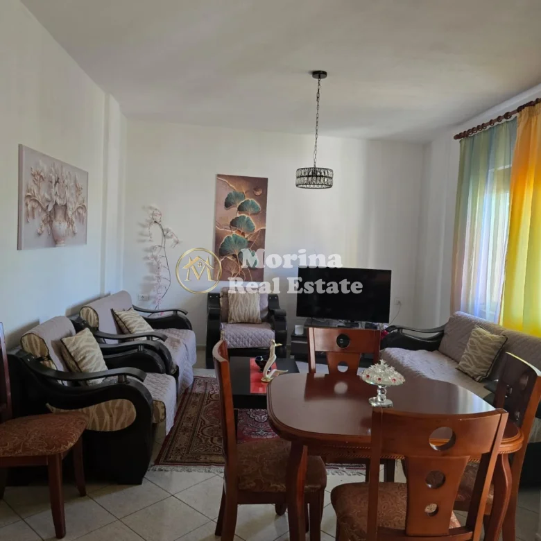Qera | Shtëpi private 2 + 1 | Rruga Siri Kodra | 650 €/muaj