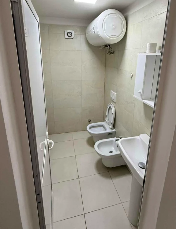 Qera | Apartament 1 + 1 | Spitali Qsut | 450 €/muaj 4