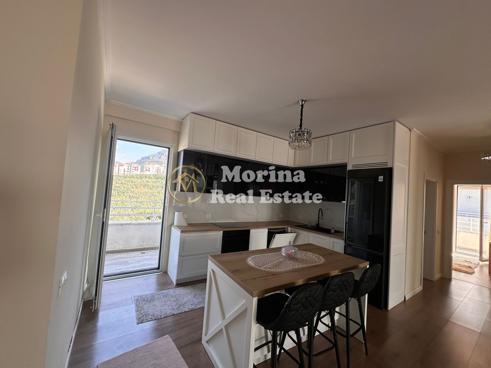 Qera | Apartament 3 + 1 | Fresku | 1000 €/muaj