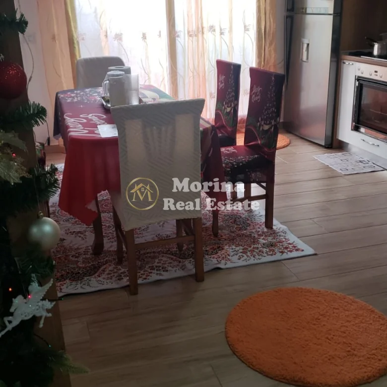 Shitje | Vilë+Ambjent Biznesi 4 + 1 | Bashkia Durrës | 800000 €