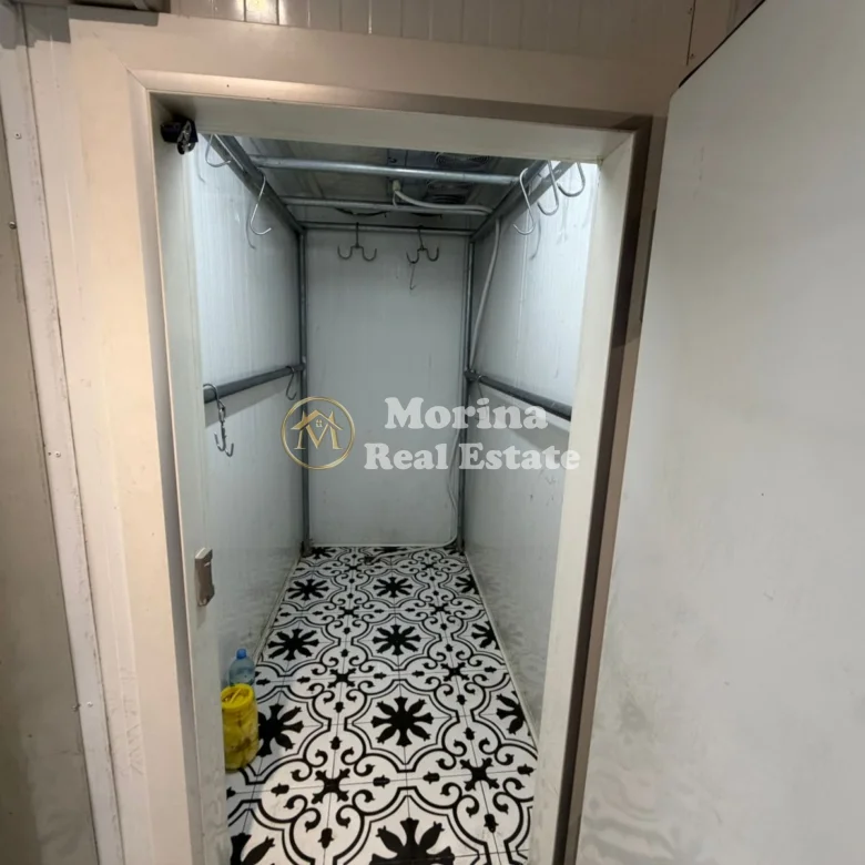 Shitje | Aktiviteti i Biznesit | Rruga Ferit Xhajko | 33000 € 4