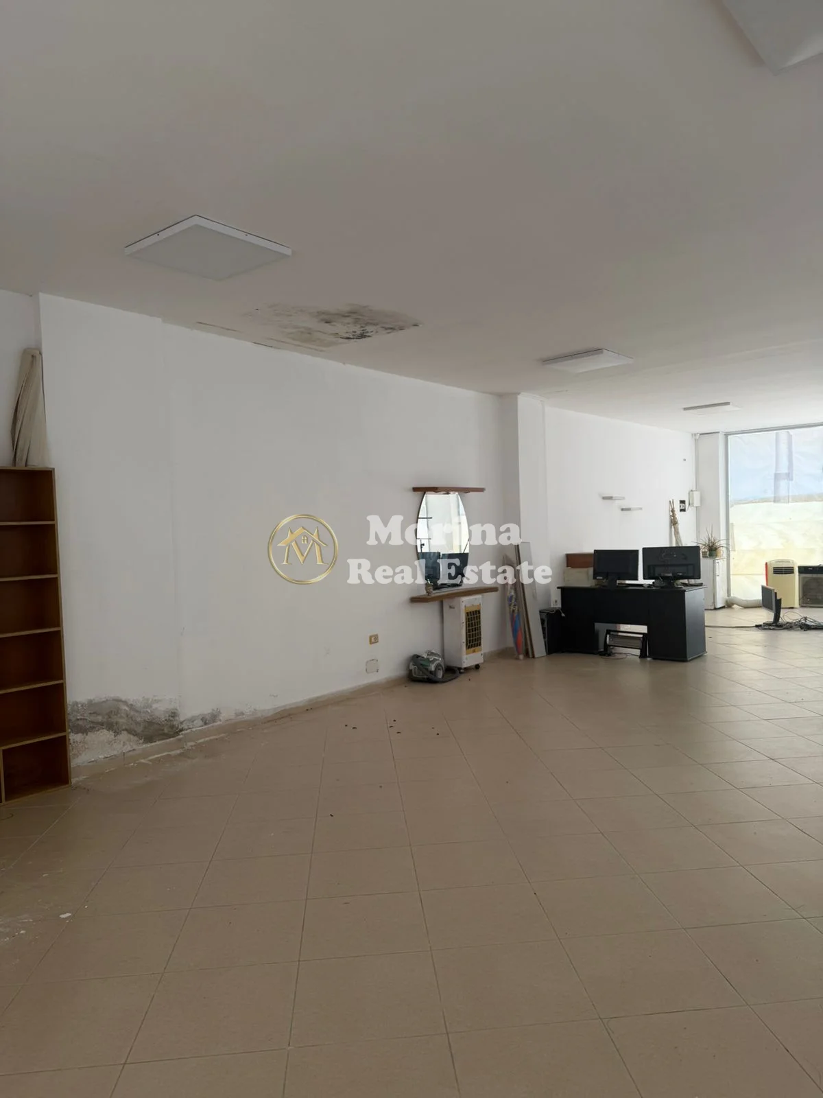 Qera | Ambjent Biznesi | Kodra e Diellit | 500 €/muaj