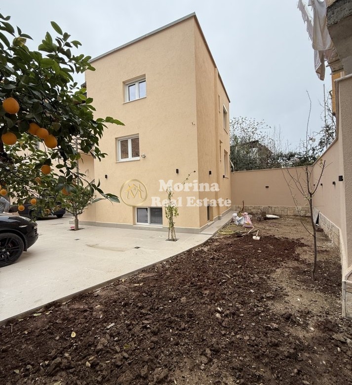 Qera | Ambjent Biznesi | Rruga Naim Frashëri | 2000 €/muaj 4