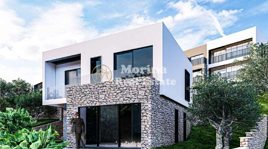 Shitje | Vilë 3 + 1 | Sauk, Farka Lake | 800000 €