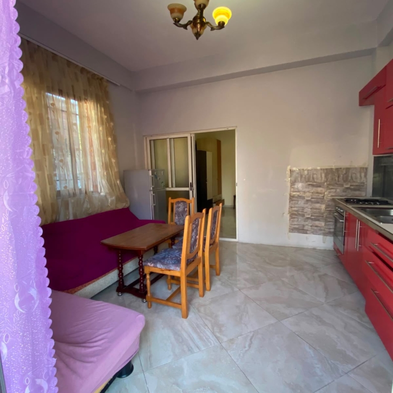 Qera | Shtëpi private 1 + 1 | Paskuqan | 350 €/muaj 2