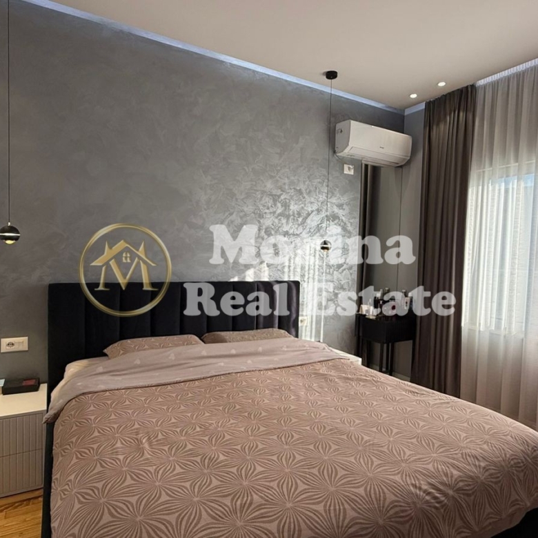 Shitje, Apartament + Verande,Penthouse,Fresku, Cmimi 300000 Euro(Qesarake)