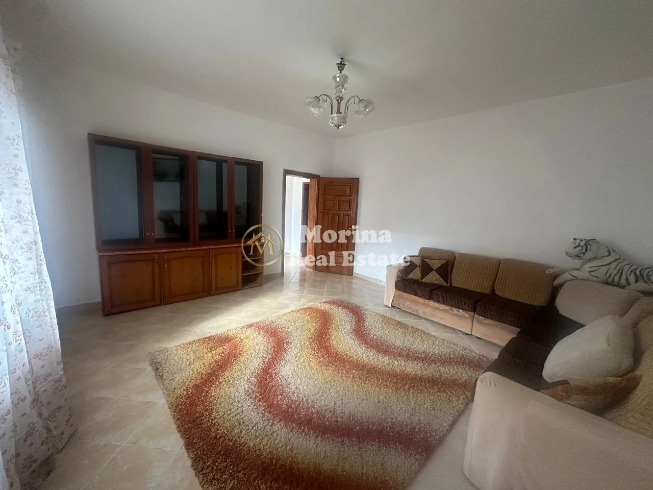 Qera | Shtëpi private 2 + 1 | Rruga Njazi Meka | 400 €/muaj