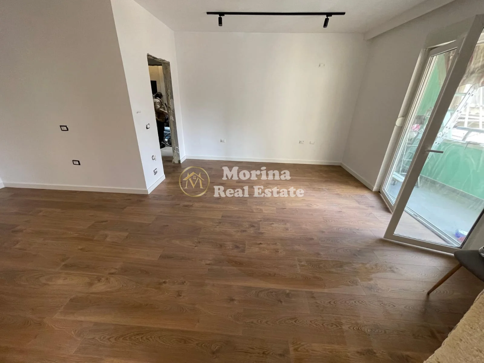 Qera | Apartament 1 + 1 | Air Albania Stadium | 1000 €/muaj 4