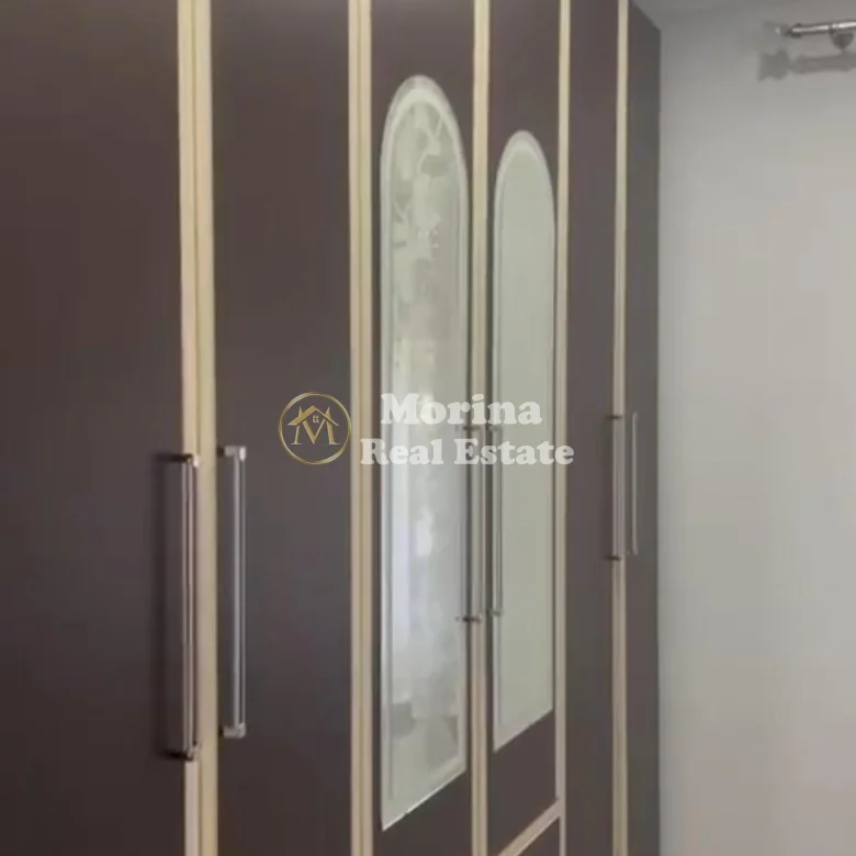 Qera | Shtëpi private 2 + 1 + Parkim | Rruga Jordan Misja | 550 €/muaj 4