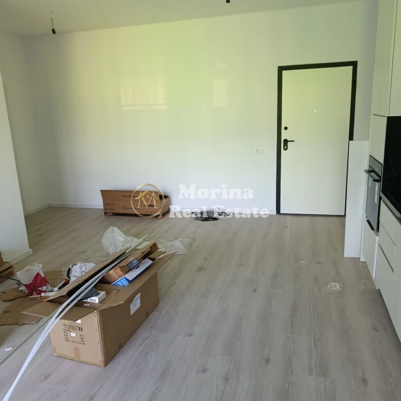 Qera | Apartament 1 + 1 | Rruga 5 Maji | 450 €/muaj 4