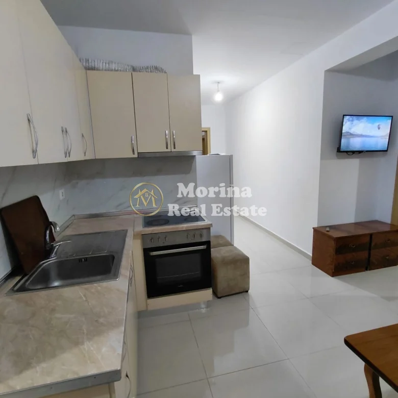 Qera | Shtëpi private 1 + 1 | Rruga 5 Maji | 380 €/muaj 3