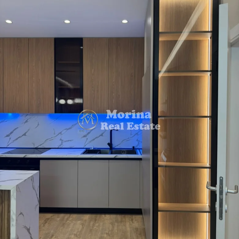 Qera | Apartament 1 + 1+Ballkon, | Laprake | 750 €/muaj 4
