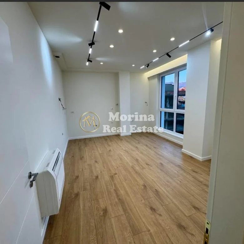 Qera | Ambjent Biznesi | Komuna e Parisit | 1000 €/muaj 3
