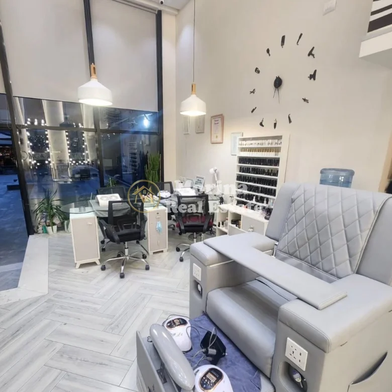 Qera | Ambjent Biznesi | Kompleksi Tirana Golden Park | 1450 €/muaj 3