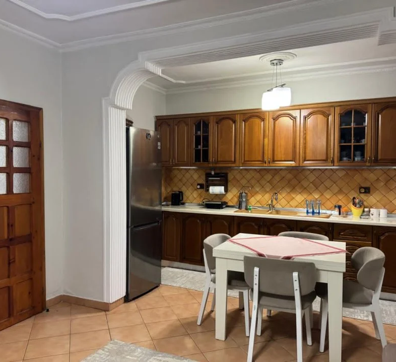 Qera | Shtëpi private 2 + 1 | Allias | 500 €/muaj 4