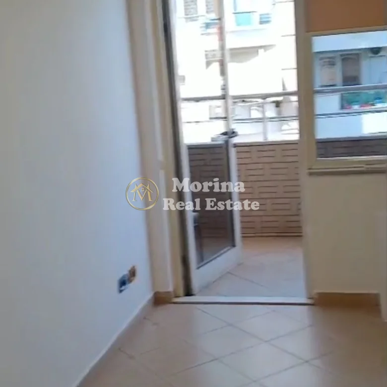 Qera | Ambjent Biznesi | Rruga Sami Frashëri | 550 €/muaj 4