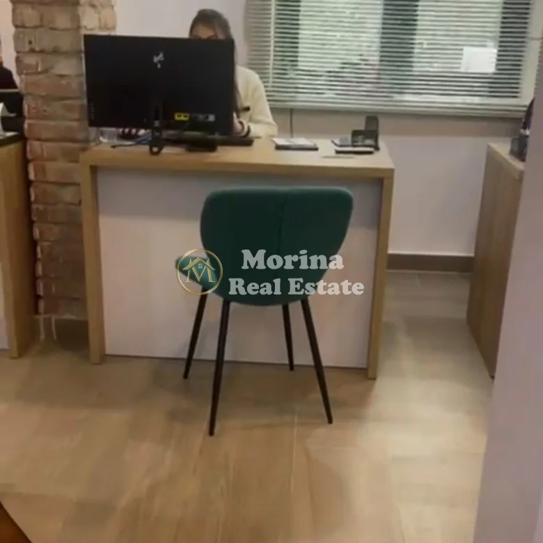 Shitje | Ambjent Biznesi | Rruga Muhamet Gjollesha | 260000 € 2