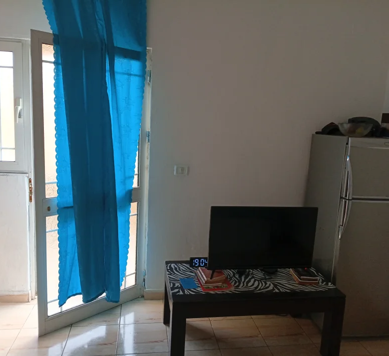 Qera | Apartament 1 + 1 | Pallati me Shigjeta | 330 €/muaj 2