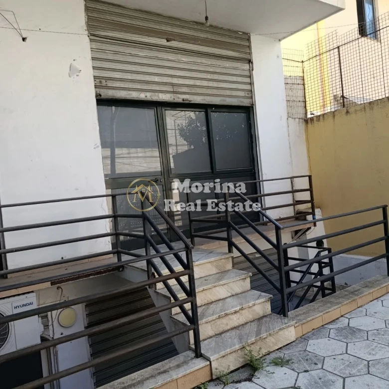 Qera | Ambjent Biznesi | Rruga Riza Cerova | 450 €/muaj 3