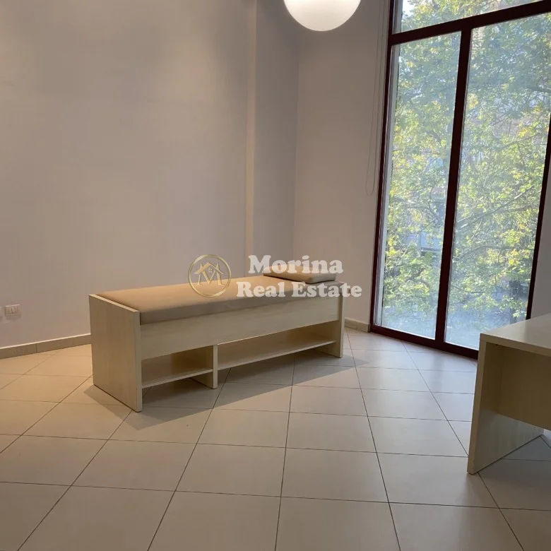 Qera | Ambjent Biznesi | Rruga e Dibrës | 480 €/muaj 2