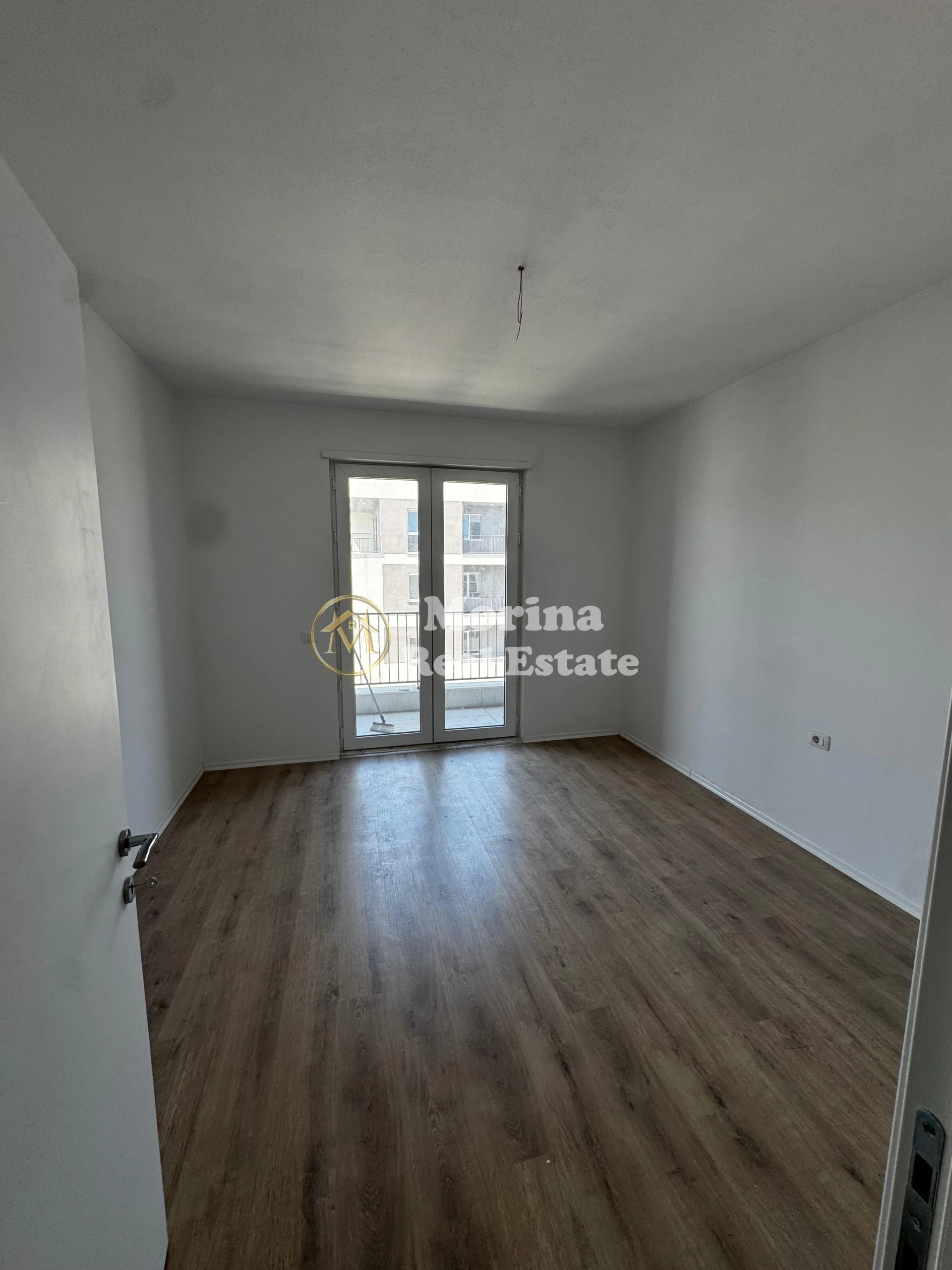 Qera | Apartament 2 + 1 | Univers City | 400 €/muaj