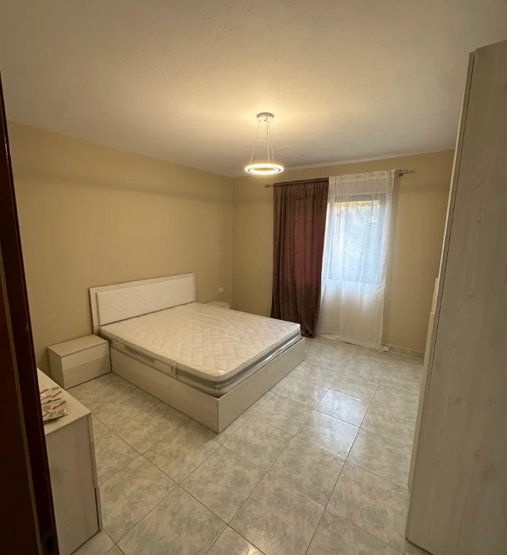 Qera | Shtëpi private 2 + 1+Ballkon | Rruga Balla | 400 €/muaj 2