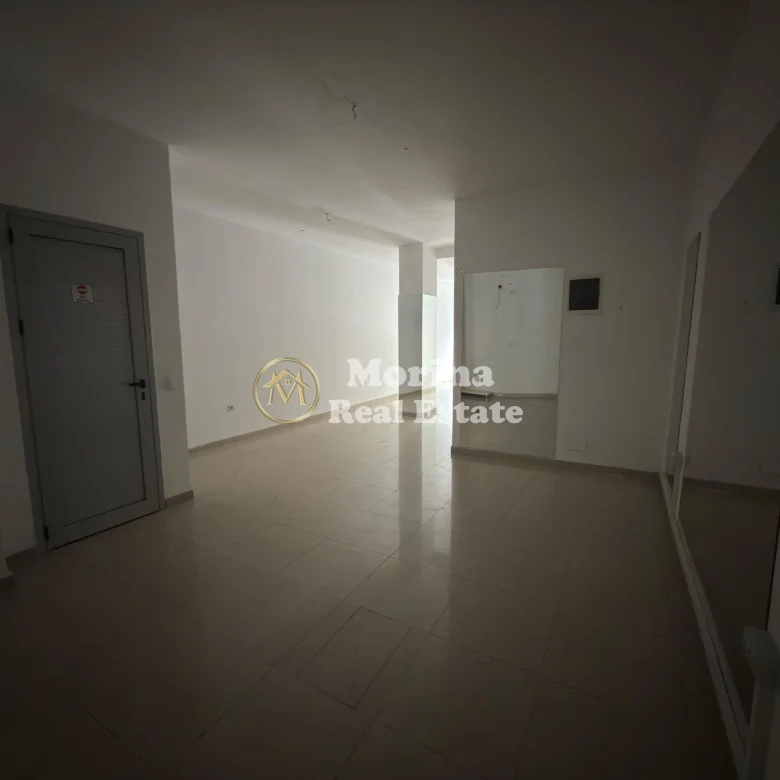 Qera | Ambjent Biznesi | Kristal Center | 800 €/muaj 3