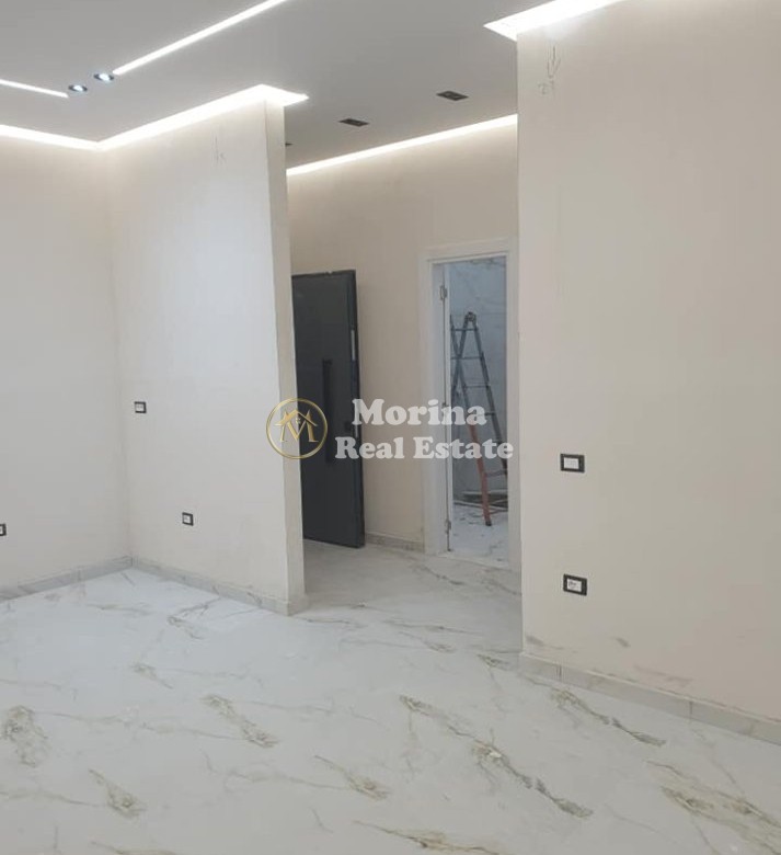 Qera | Ambjent Biznesi | Astir | 800 €/muaj 4