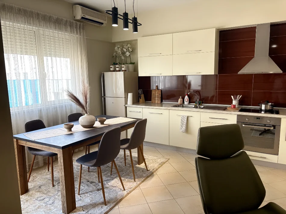 Qera | Apartament 1 + 1 | Kristal Center | 750 €/muaj