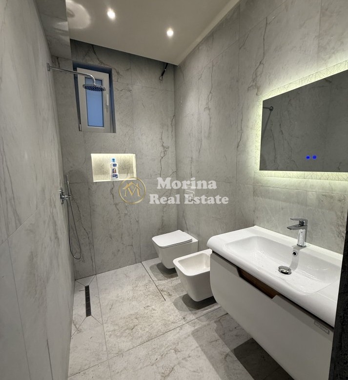 Qera | Ambjent Biznesi | Rruga Naim Frashëri | 2000 €/muaj 2
