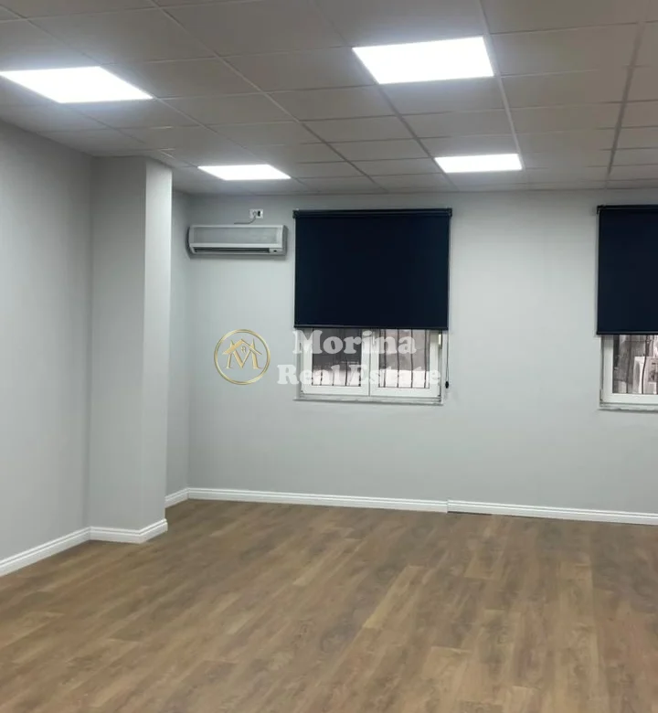Qera | Ambjent Biznesi | Qendër | 950 €/muaj 2
