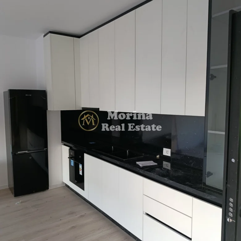 Qera | Apartament 2 + 1 + 2 | Rruga 5 Maji | 450 €/muaj 3