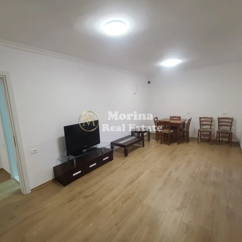 Qera | Apartament 2 + 1 | Sheshi Skënderbej | 1200 €/muaj 2
