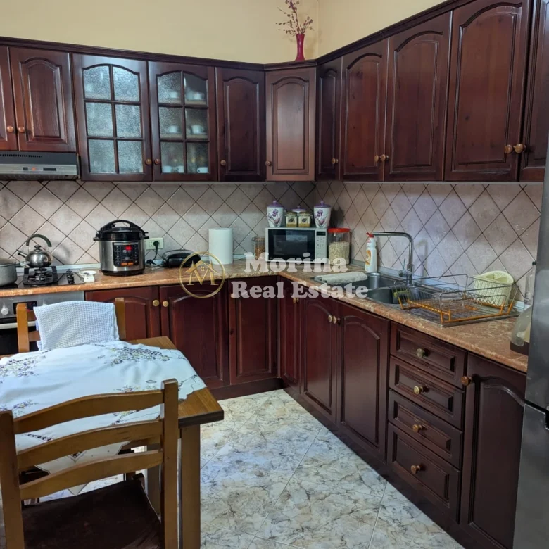Shitje | Shtëpi private 6 + 1 | Don Bosko | 515000 €