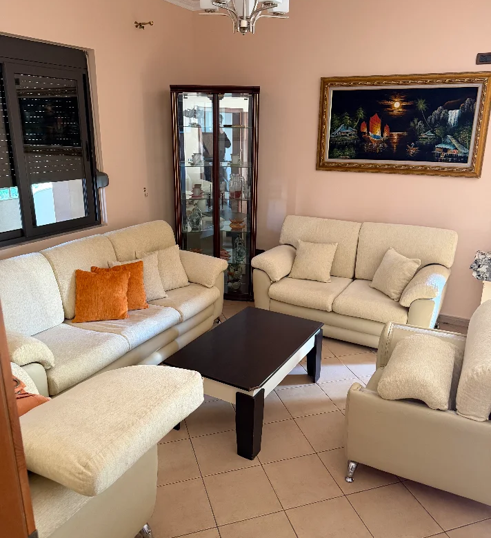 Qera | Vilë 2 + 1 | Rruga 5 Maji | 500 €/muaj 2