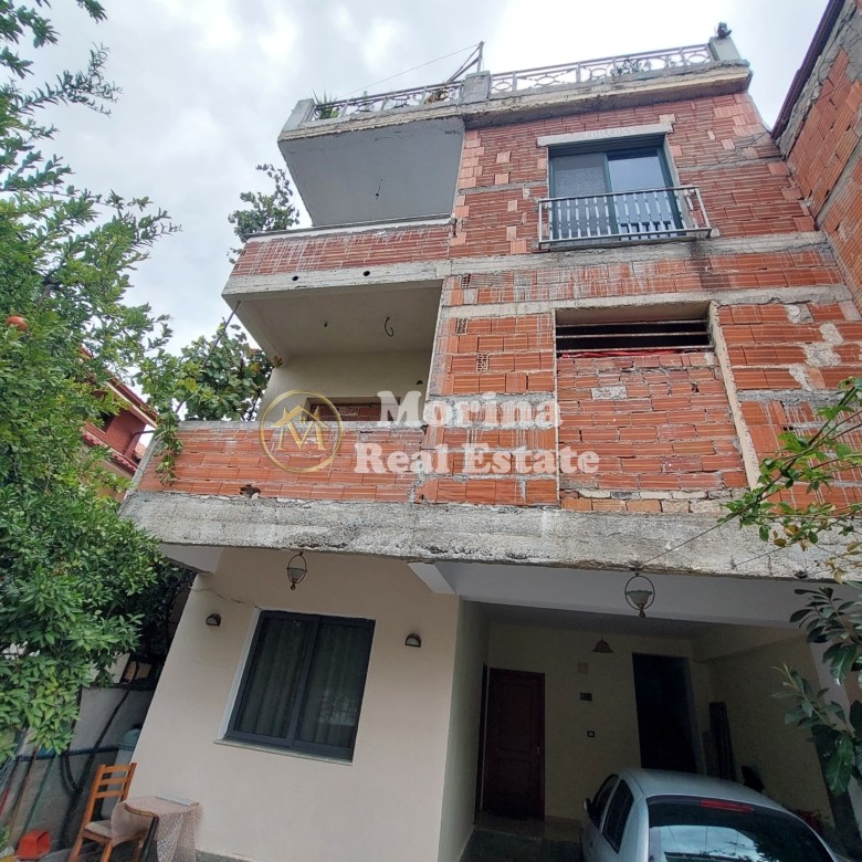 Shitet, Vile 3-katëshe, Rr:”5 Maji”, 320000 euro