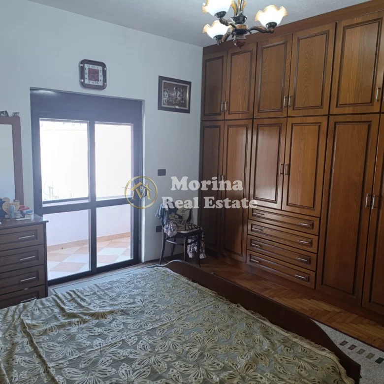 Shitje | Vilë 8 + 1 | Durrës | 630000 €