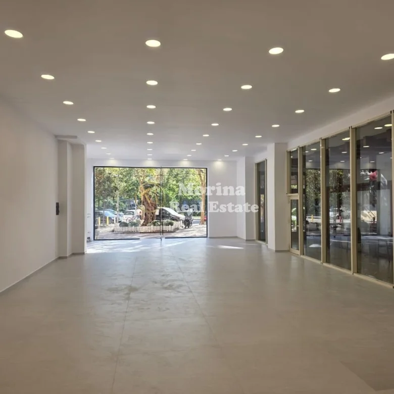 Shitje | Ambjent Biznesi | Bulevardi Gjergj Fishta| 1164000 € 2