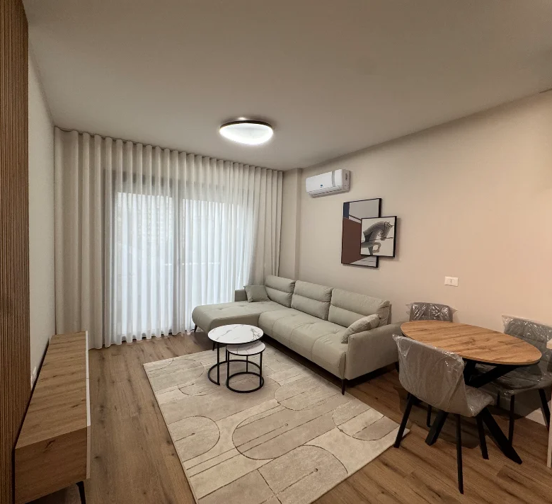 Qera | Apartament 1 + 1 | Liqeni i Thatë | 700 €/muaj 2