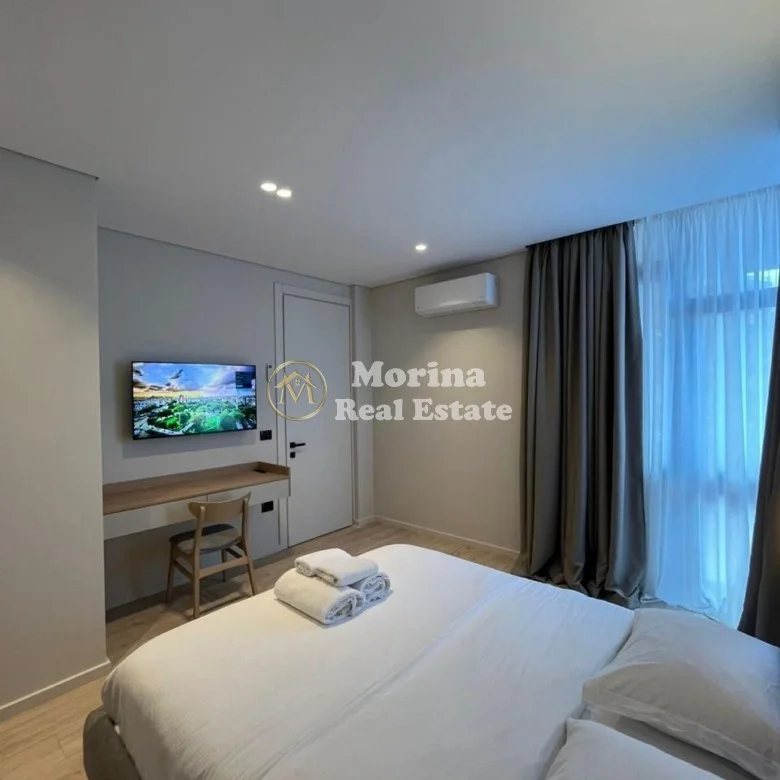 Shitje | 3 Apartamente | Rruga e Dibrës | 400000 € 4