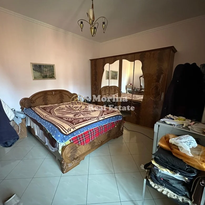 Shitje | Vilë 8 + 1 | Selitë | 720000 € 3