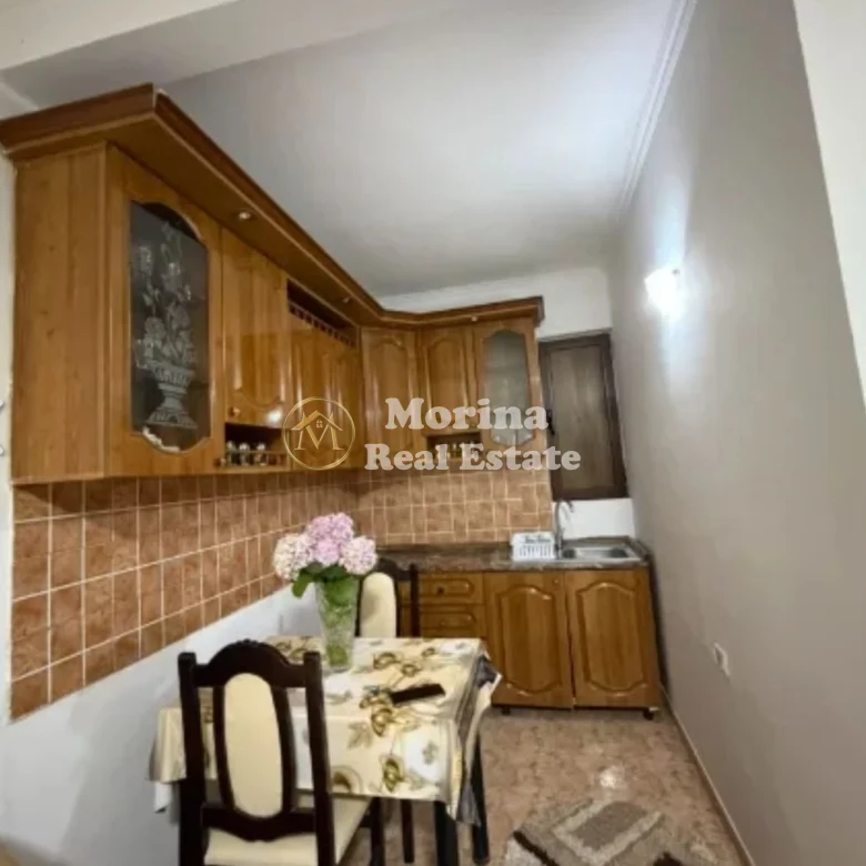 Qera | Garsoniere | Rruga 5 Maji | 320 €/muaj 2