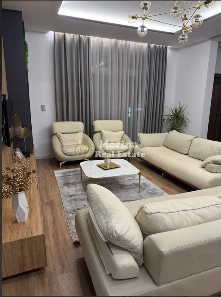Qera | Apartament 3 + 1 | Rruga Rrapo Hekali | 1000 €/muaj