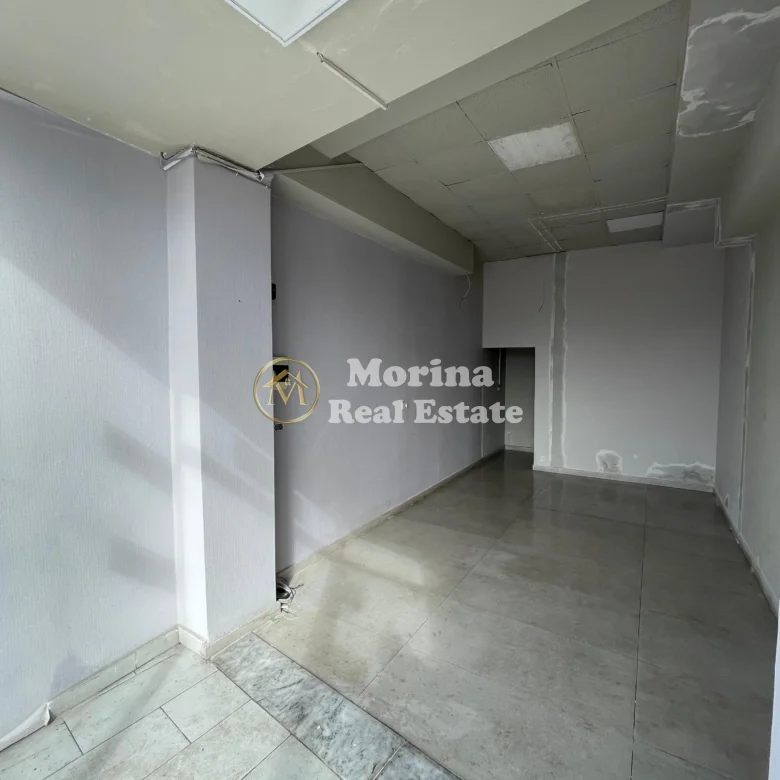 Qera | Ambjent Biznesi | Sheshi Shqiponja | 500 €/muaj 4
