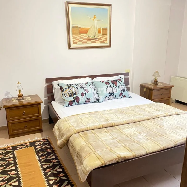 Qera | Apartament 3 + 1 | Rruga e Elbasanit | 1400 €/muaj 2